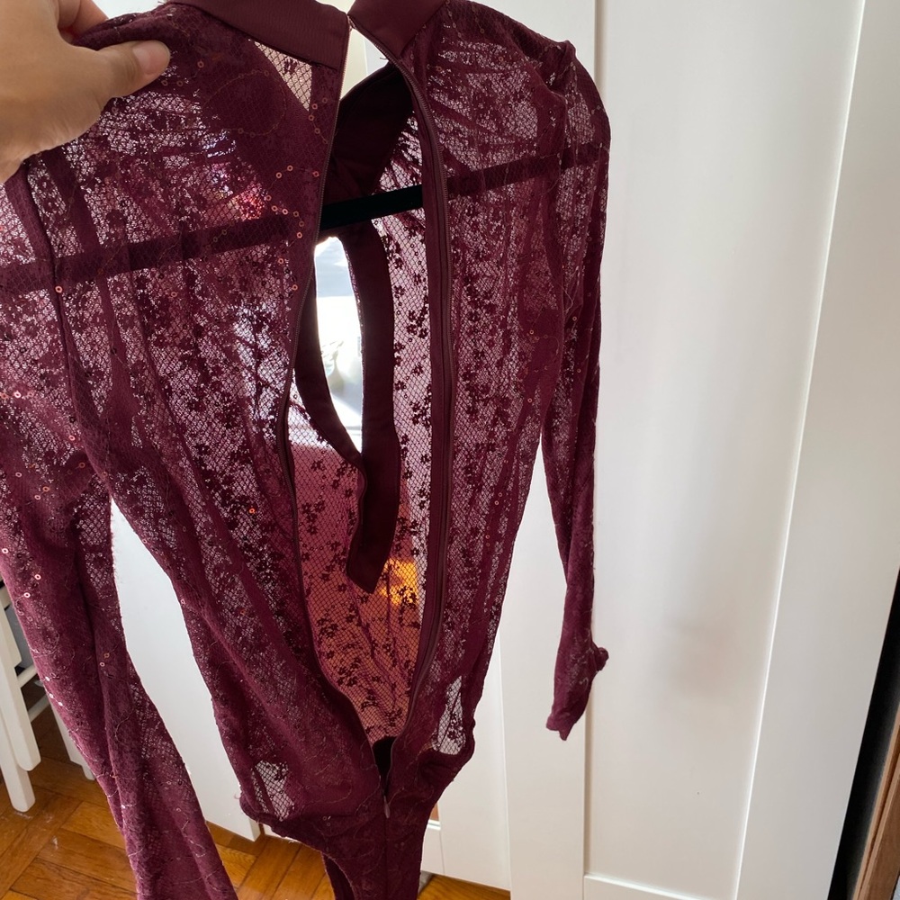 MURCI Exclusive high neck cut-out all-over sequin bodysuit in burgundy - Size 2 - Picture 9 of 10